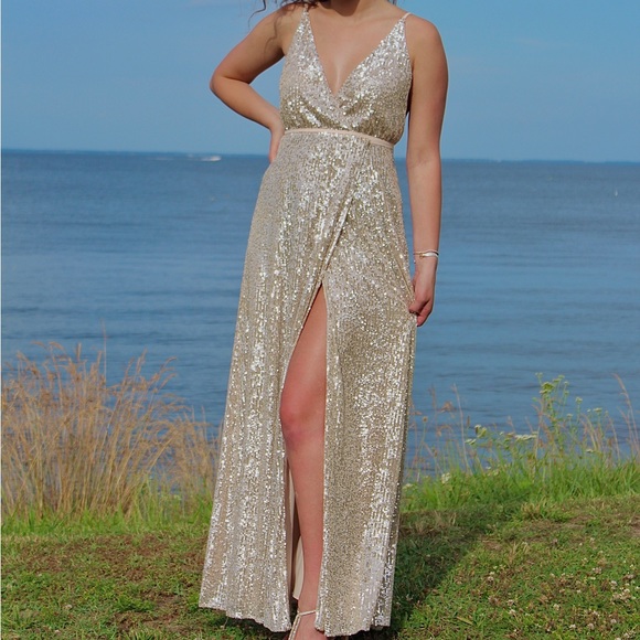 OFFERS WELCOME Gold sequin low back wrap dress Fame and Partners Kirrily Dress. - Picture 5 of 6